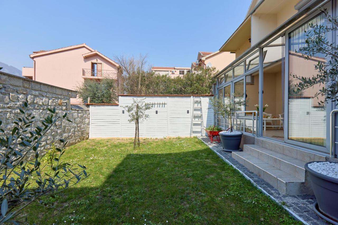 Ana'S Place Near The Sea Kotor Exterior photo